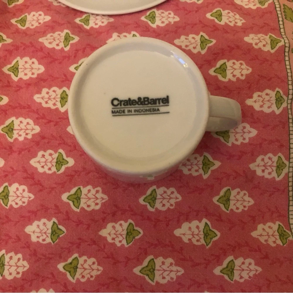 Crate & Barrel Set of 4 White Porcelain Espresso Demitasse Cups with Saucers